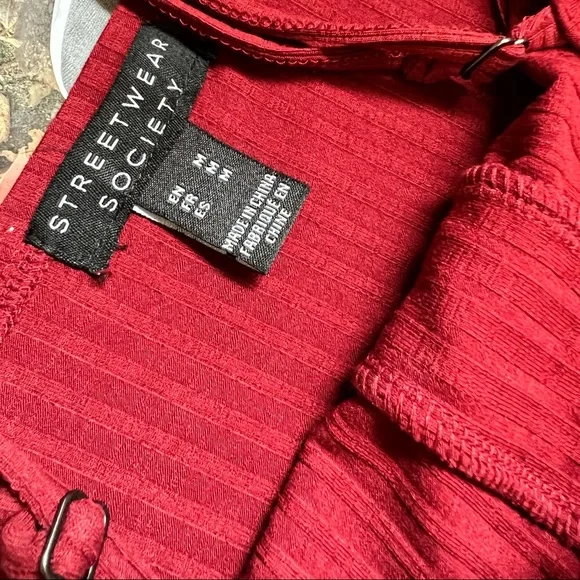 Dress - Picture 4 of 4